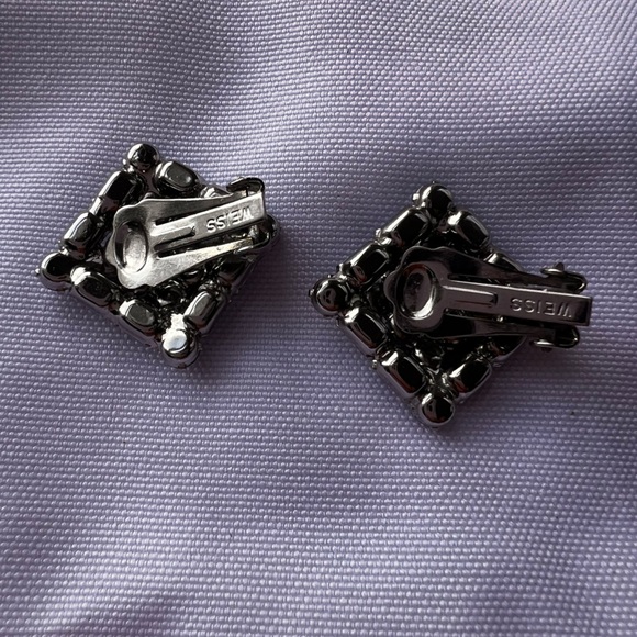 WEISS signed Vintage rare designer Weiss Square Light Blue Clip On Earrings - Picture 4 of 6